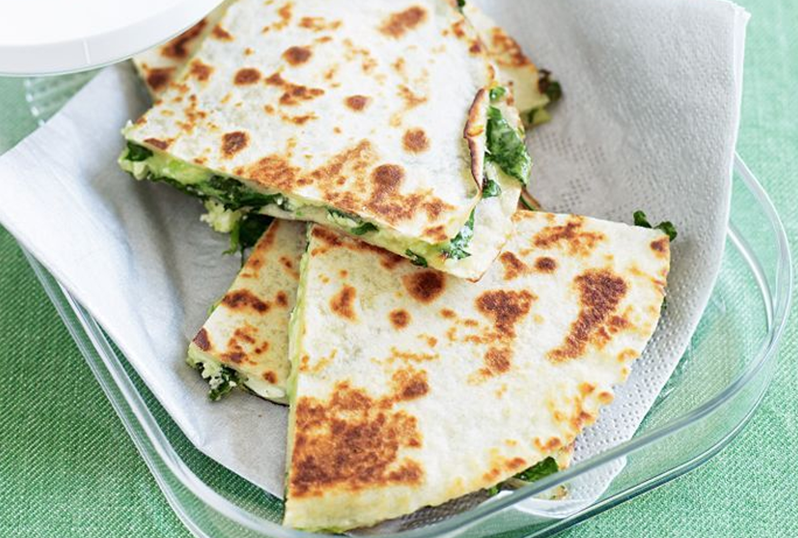 Egg wrap filled with spinach & cheese